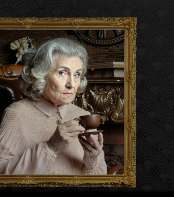 Mamie Arlette vous attend avec impatience dans ce lieu que les jeunes appellent un « escape game », mais attention à ne pas mettre vos pieds sur le canapé !